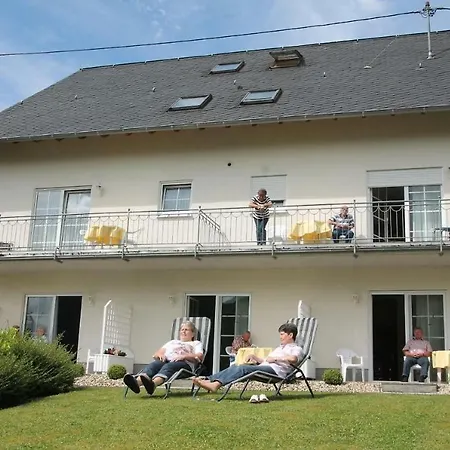 Wein- Und Gaestehaus Binz-Meyer Hotel Lieser Exterior photo